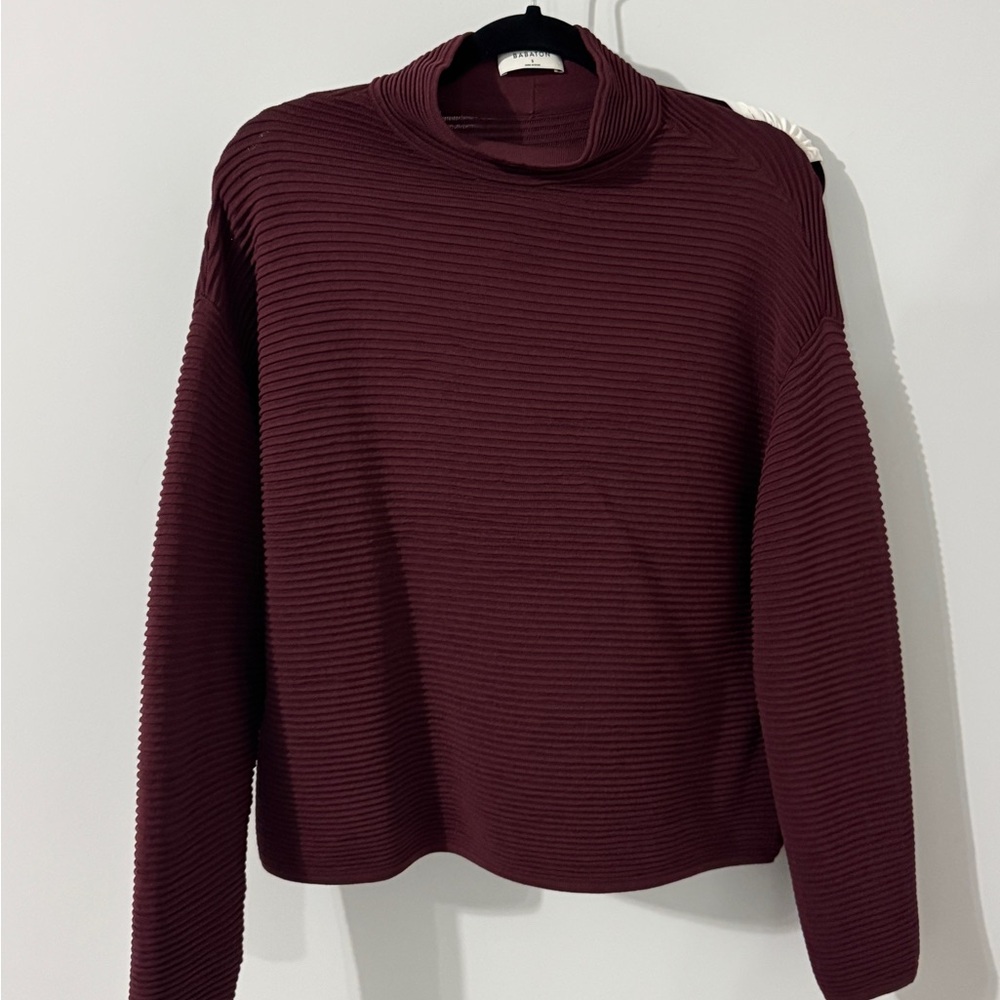 Babaton sweater